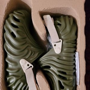 Salehe bembury x crocs